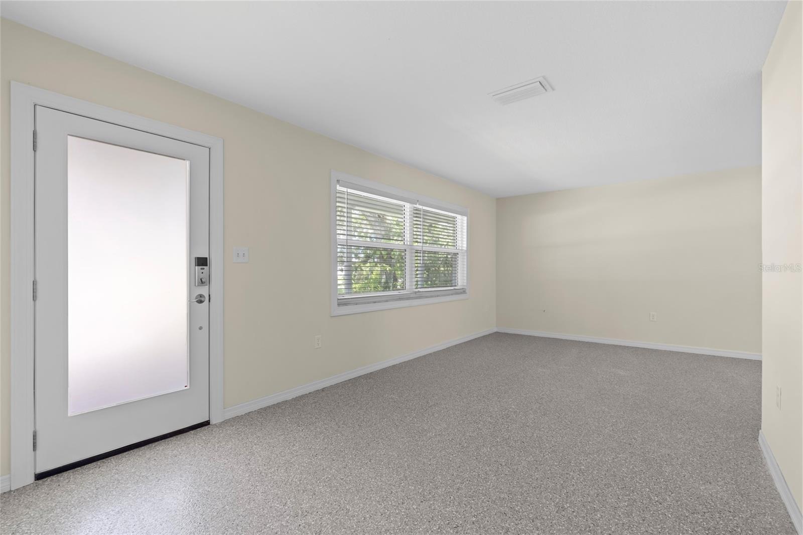 Image 5 of 44 For 358 Highland Shores Drive