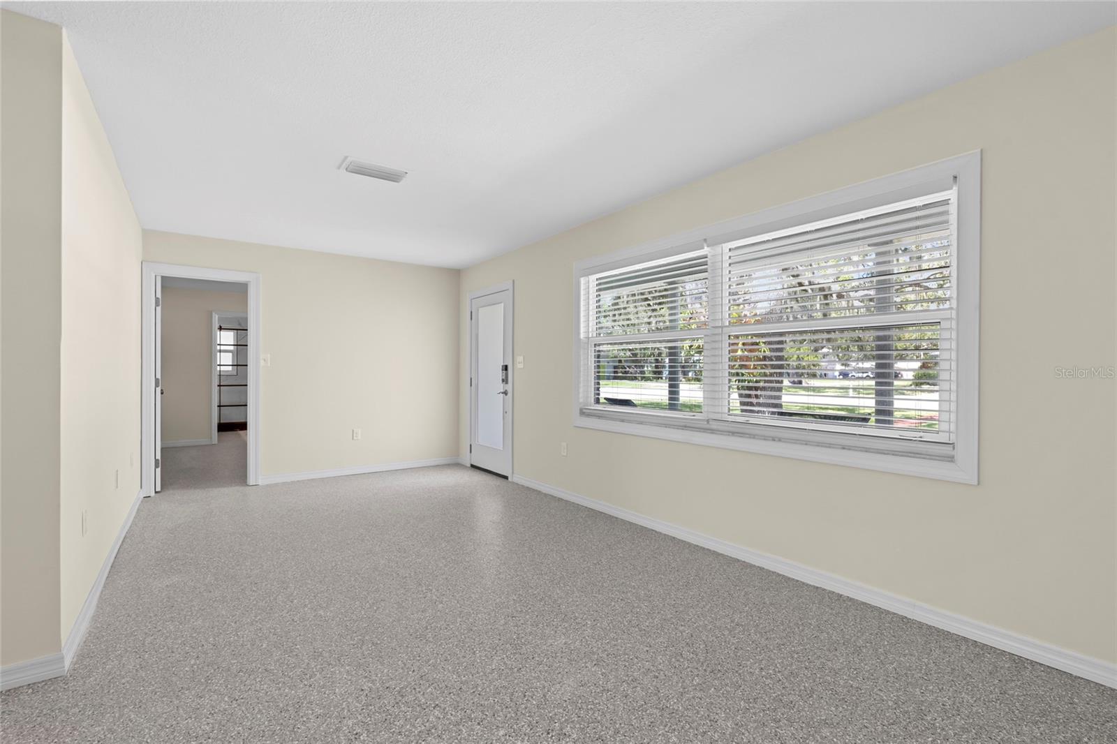 Image 7 of 44 For 358 Highland Shores Drive