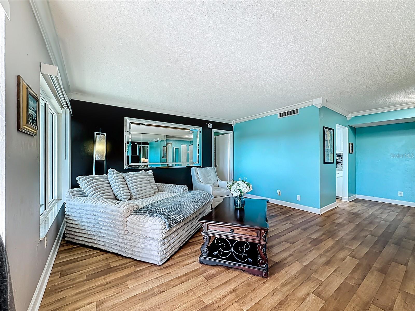 Image 11 of 43 For 2901 26th Street W Apt 511