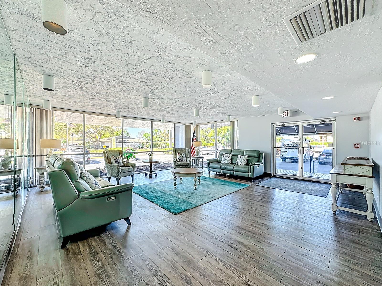 Image 32 of 43 For 2901 26th Street W Apt 511