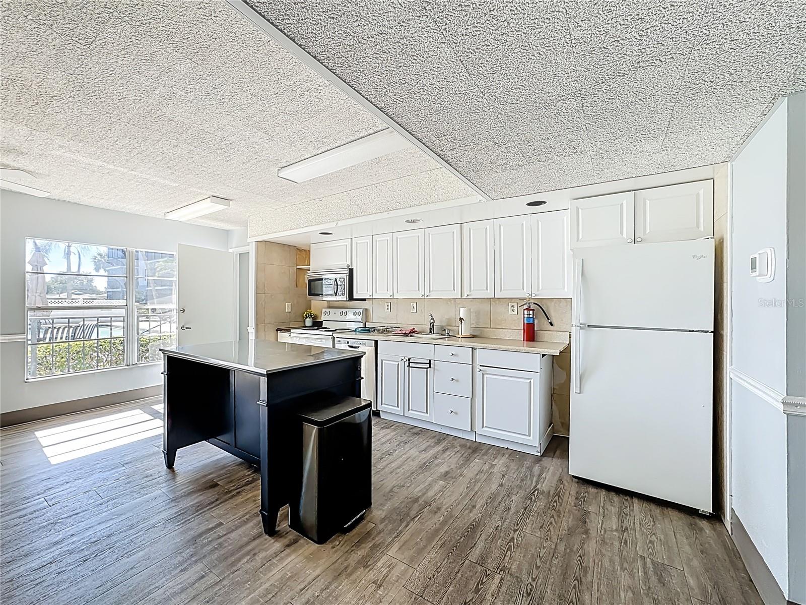 Image 35 of 43 For 2901 26th Street W Apt 511