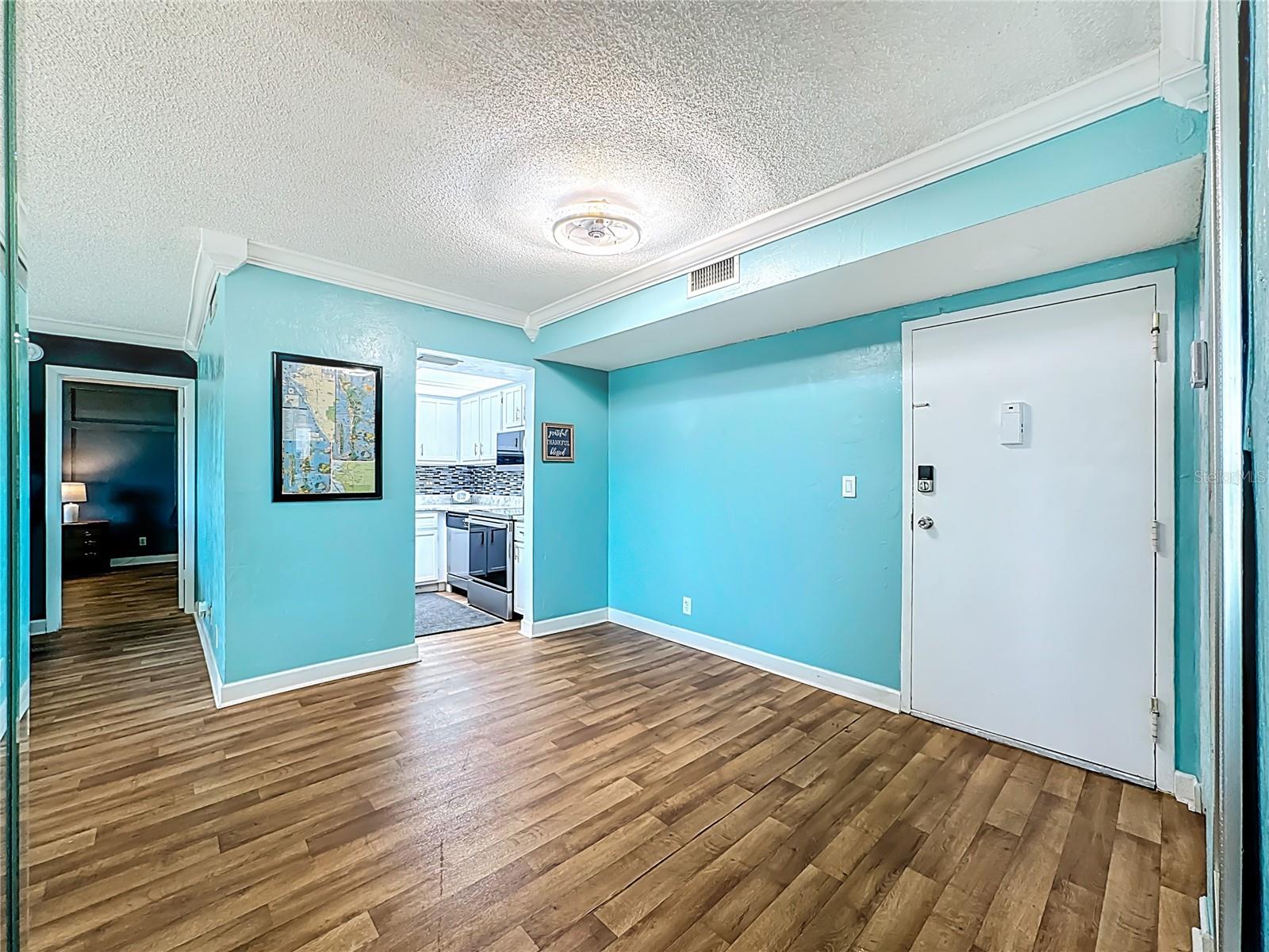 Image 4 of 43 For 2901 26th Street W Apt 511