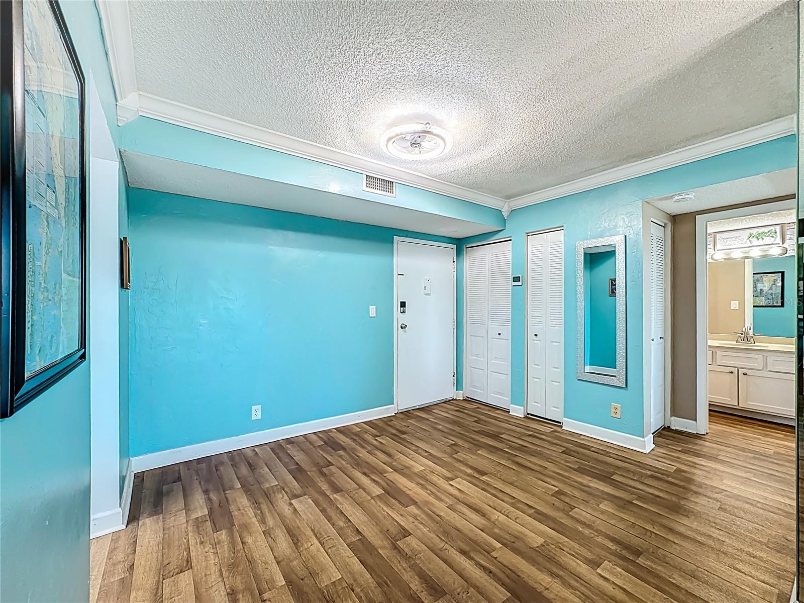 Image 5 of 43 For 2901 26th Street W Apt 511