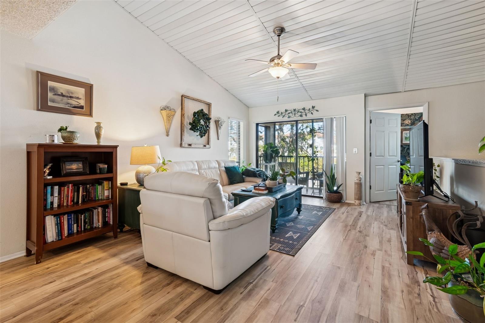 Image 13 of 48 For 5754 Baywater Drive