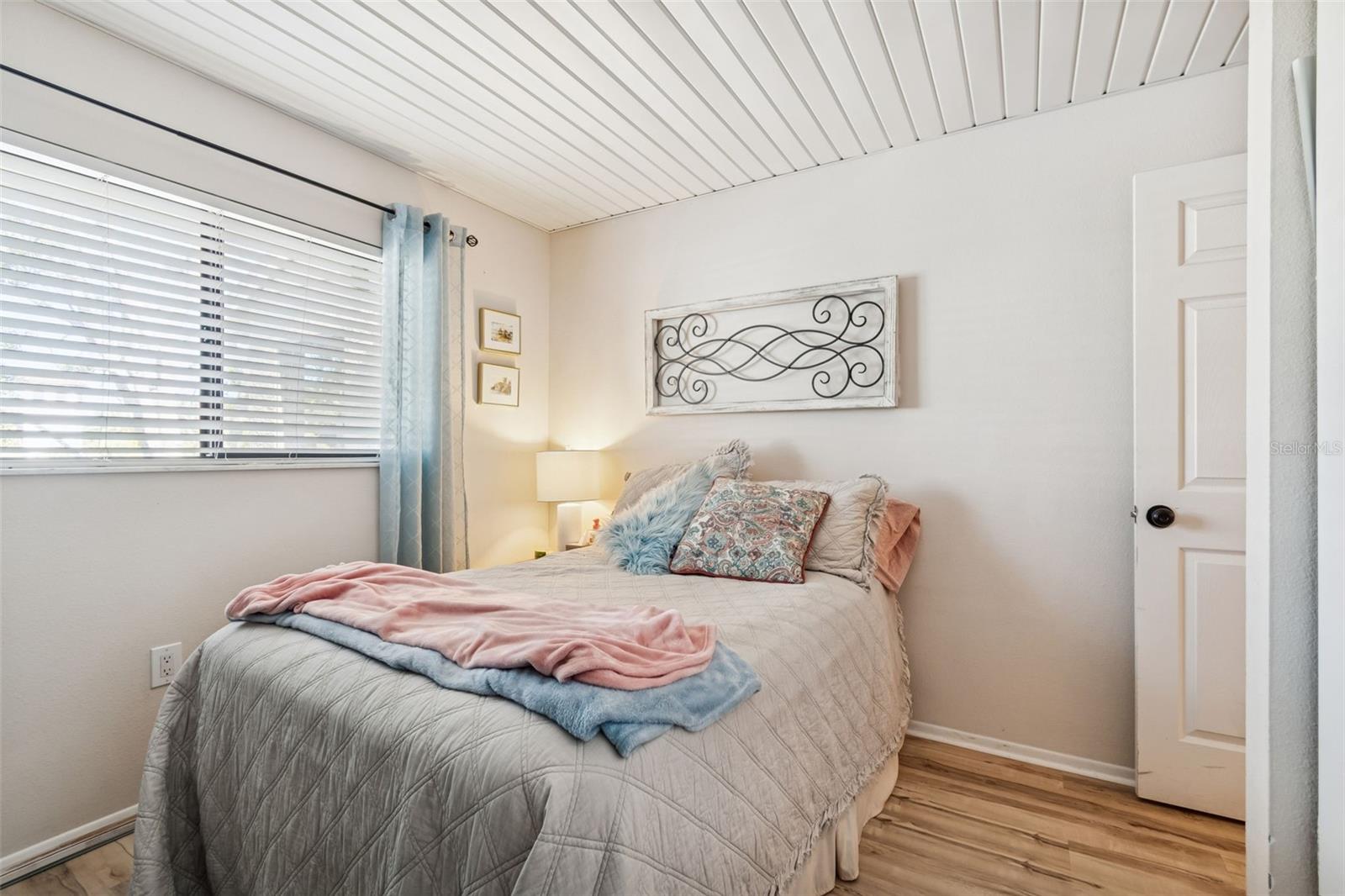 Image 29 of 48 For 5754 Baywater Drive