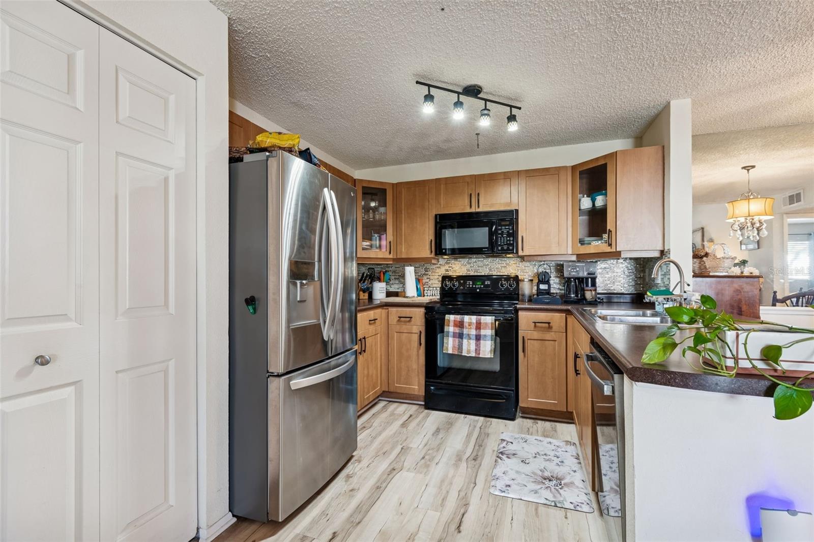 Image 7 of 48 For 5754 Baywater Drive