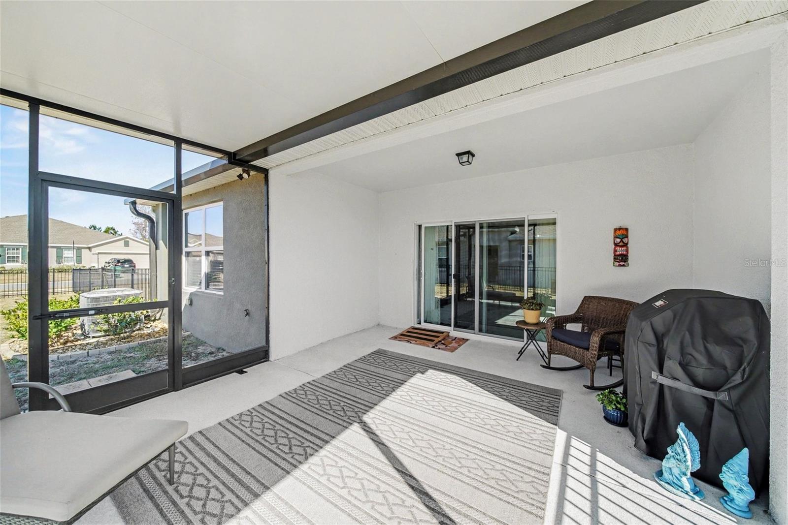 Image 24 of 41 For 18088 Turning Leaf Circle