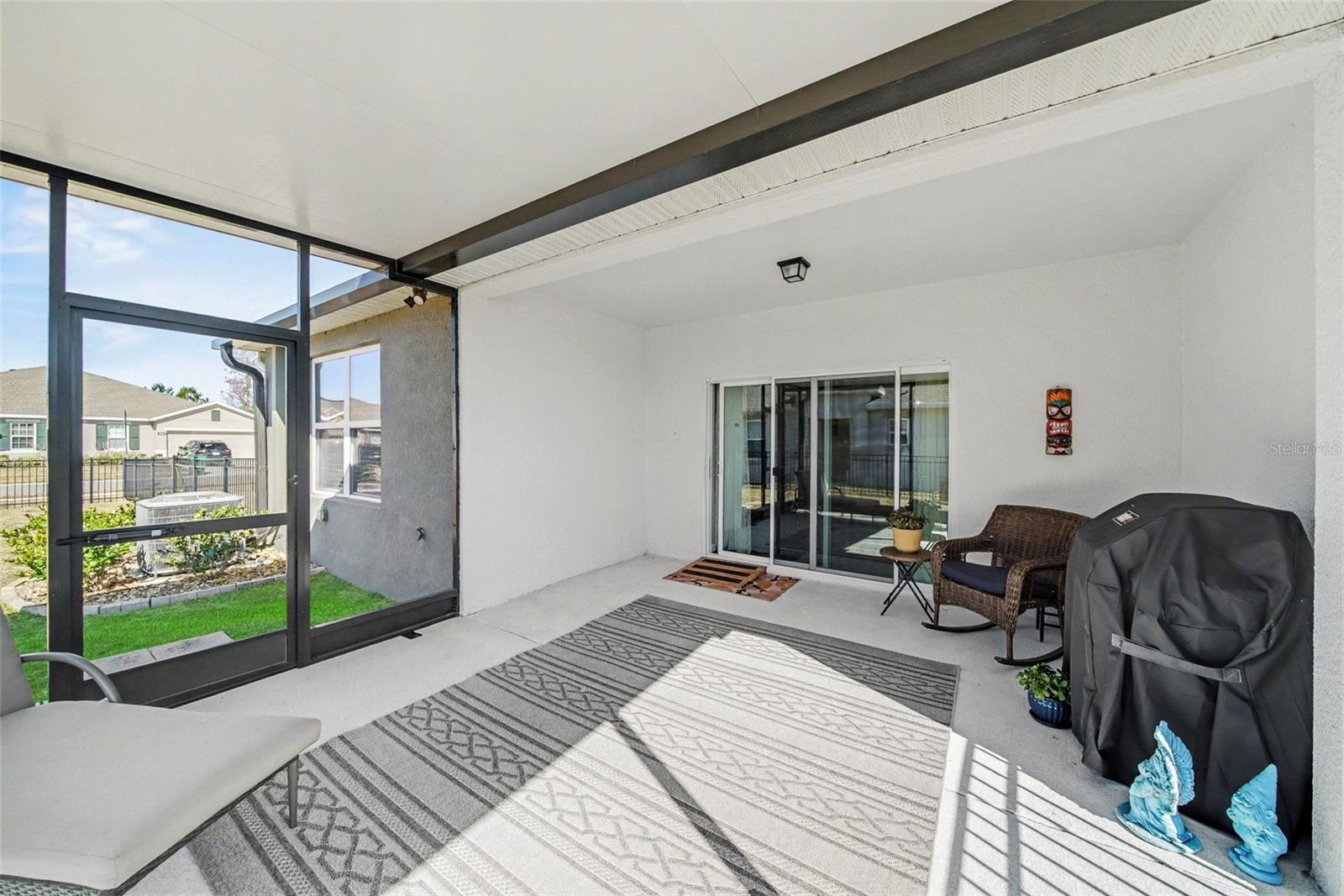 Image 25 of 41 For 18088 Turning Leaf Circle