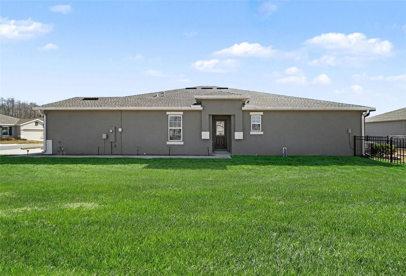 Image 32 of 41 For 18088 Turning Leaf Circle