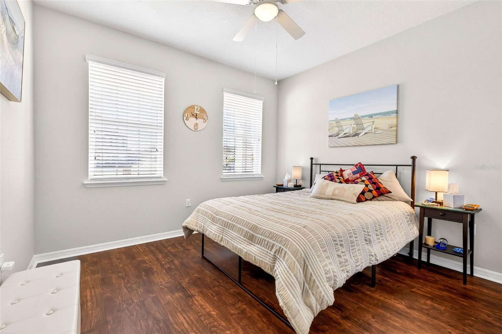 Image 16 of 36 For 808 Bronze Bush Court