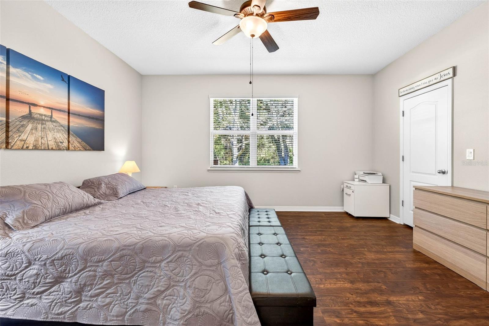 Image 22 of 36 For 808 Bronze Bush Court