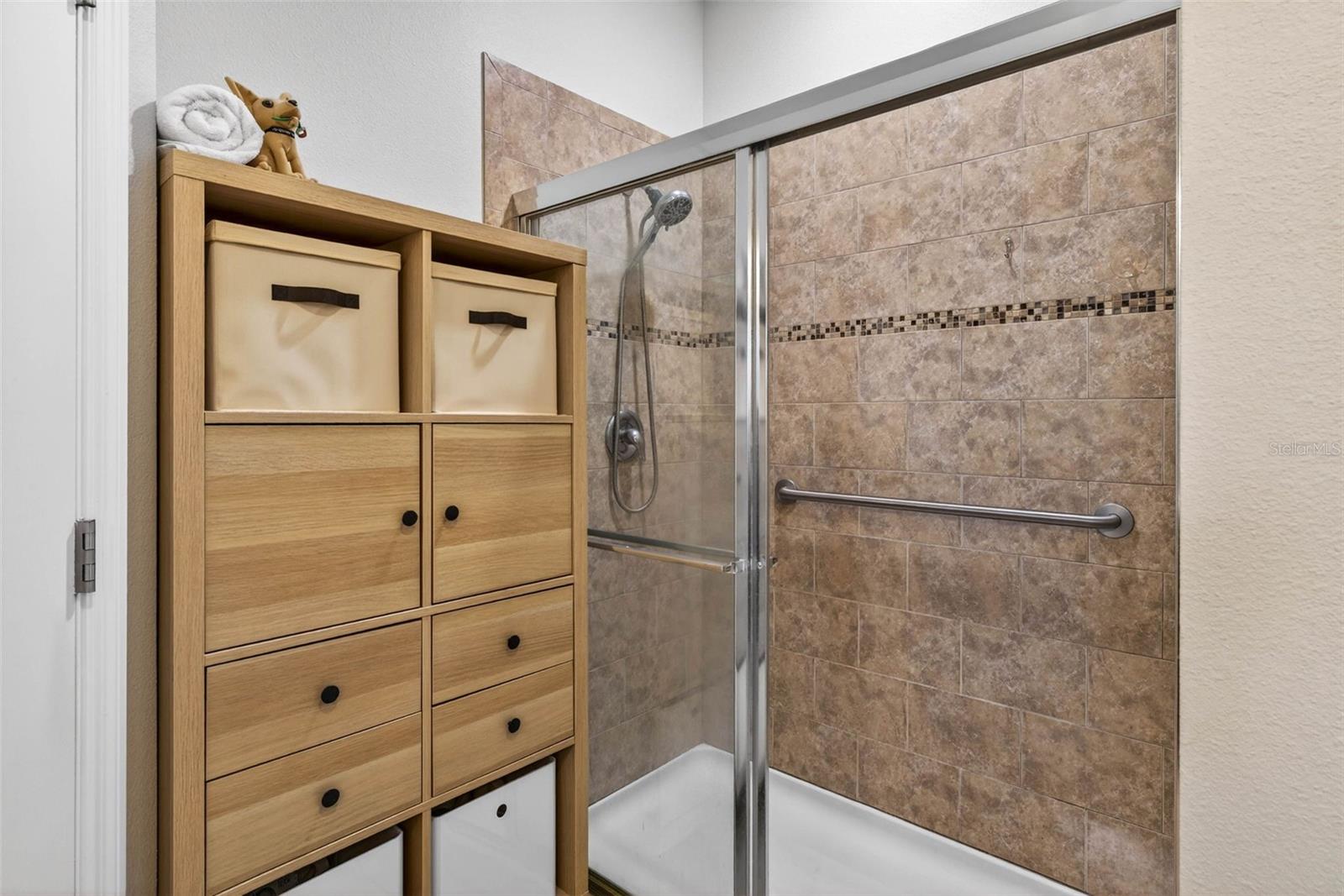 Image 26 of 36 For 808 Bronze Bush Court