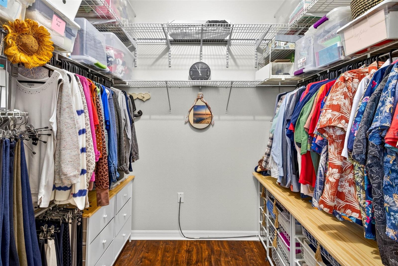 Image 28 of 36 For 808 Bronze Bush Court