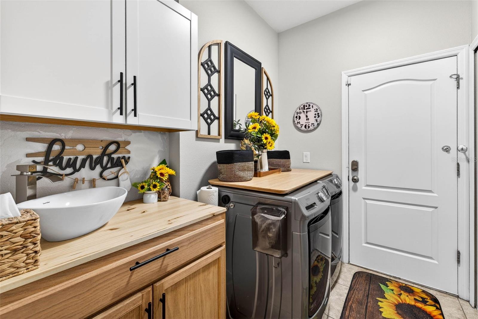 Image 29 of 36 For 808 Bronze Bush Court