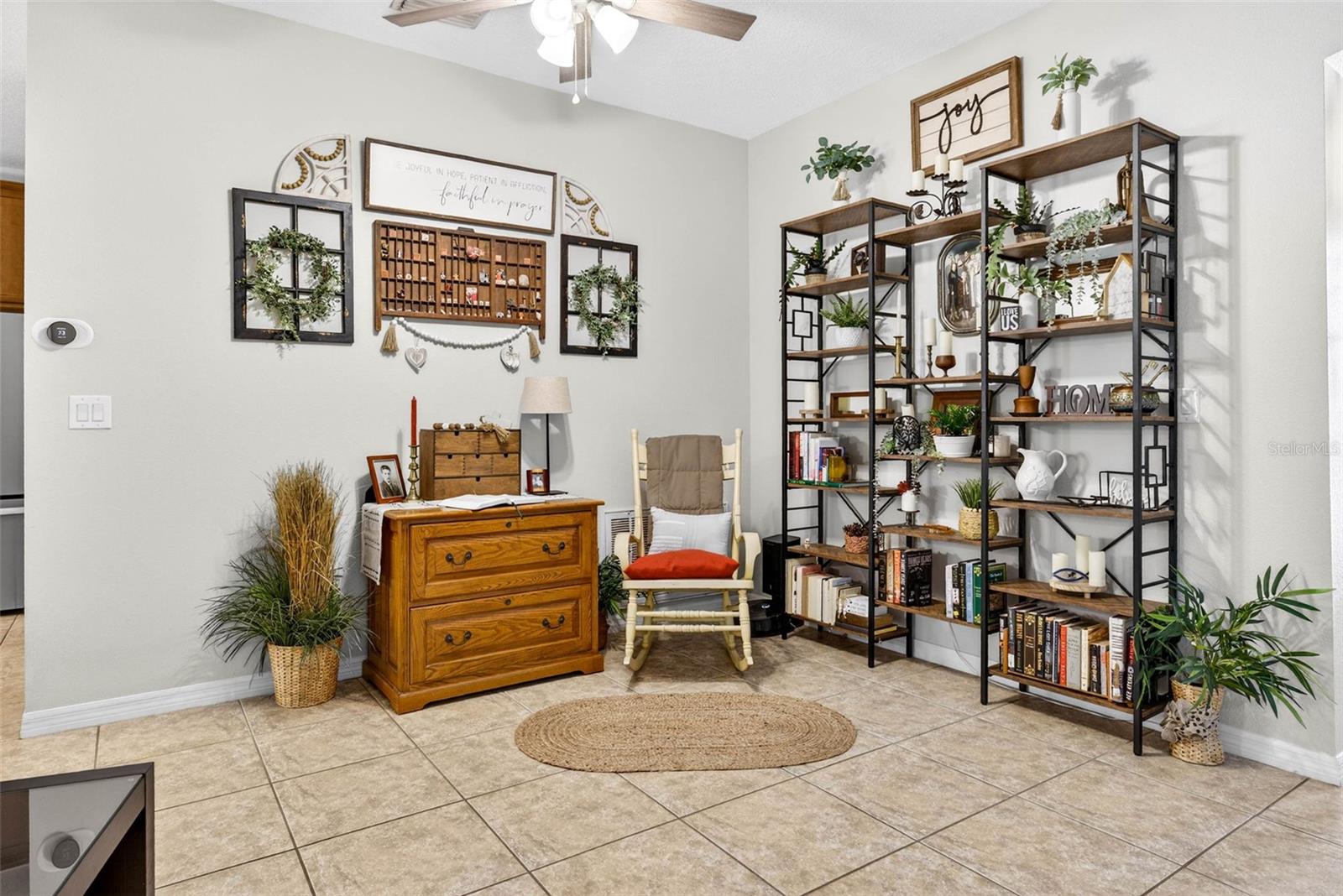 Image 8 of 36 For 808 Bronze Bush Court