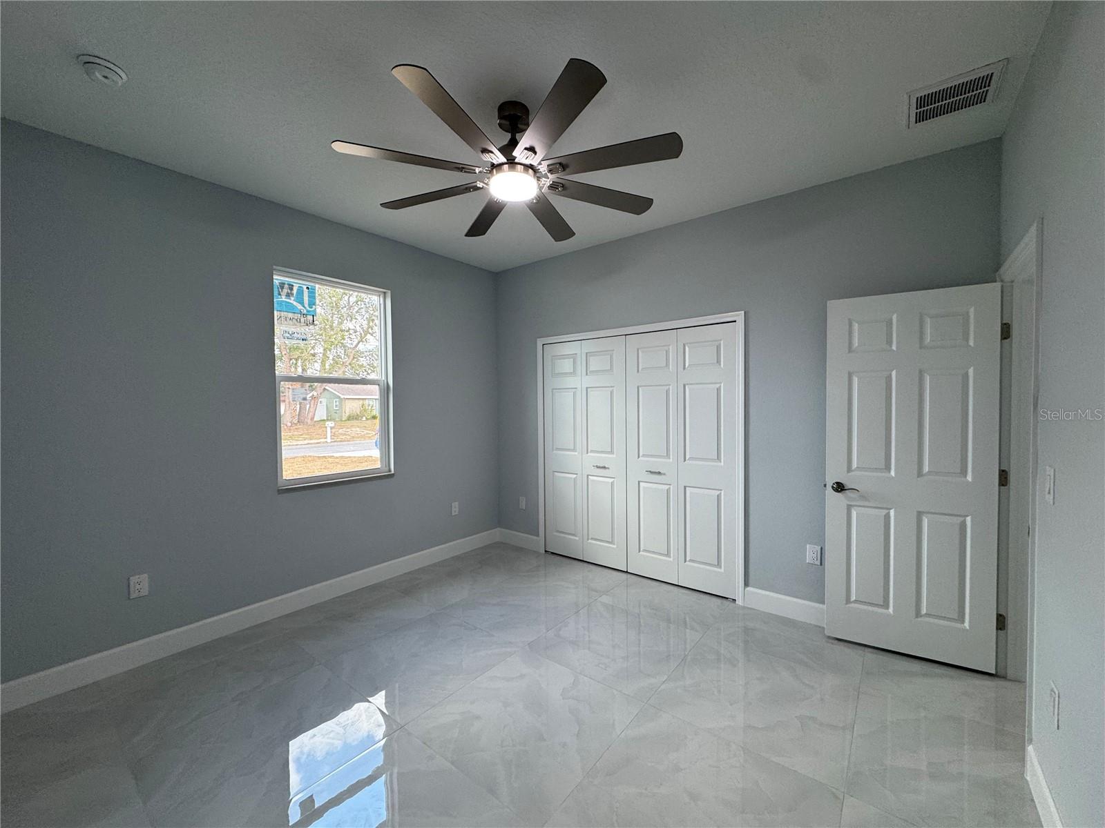 Image 14 of 21 For 6018 Newmark Street