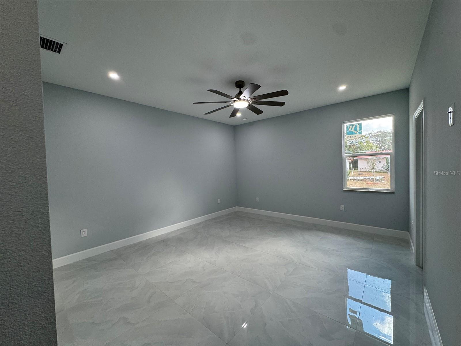 Image 18 of 21 For 6018 Newmark Street