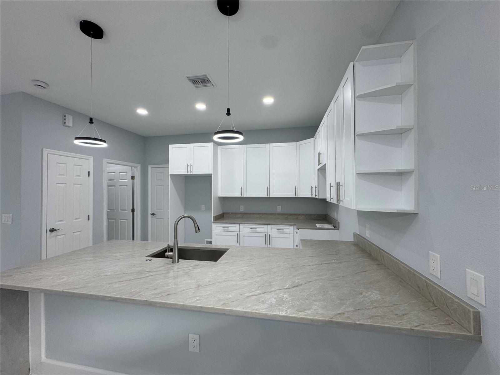 Image 9 of 21 For 6018 Newmark Street