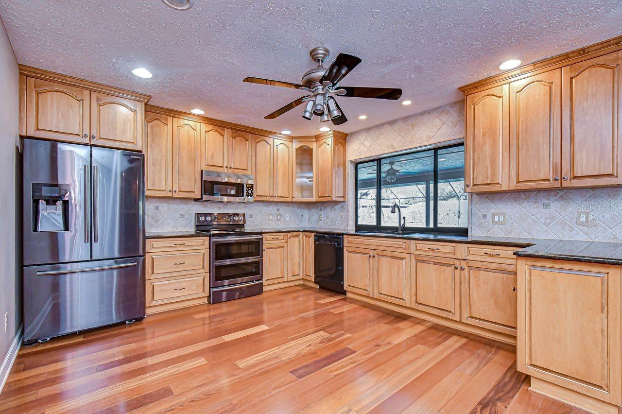 Image 22 of 59 For 610 Chancellar Drive