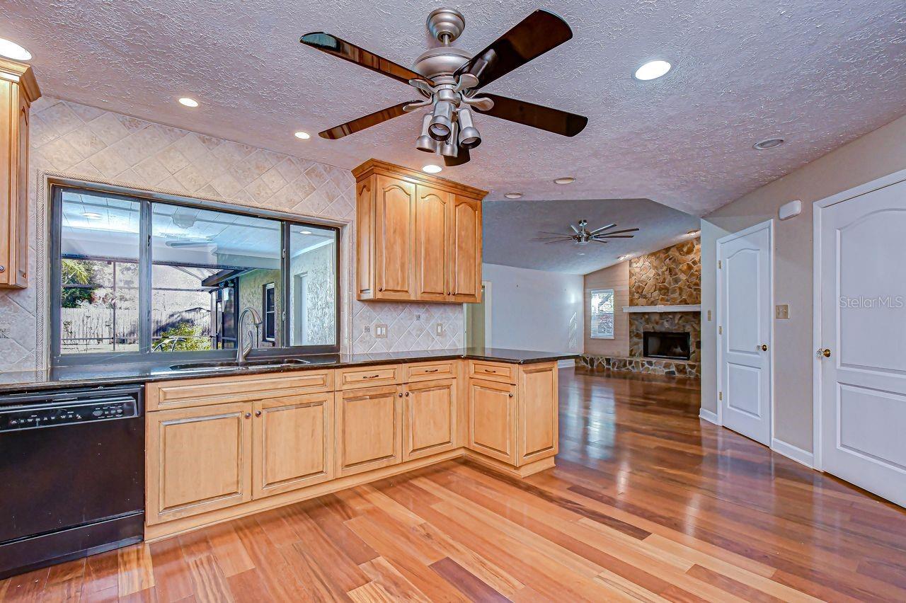 Image 27 of 59 For 610 Chancellar Drive