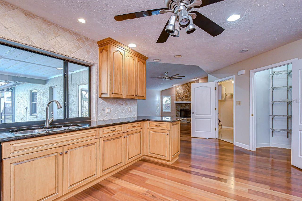 Image 28 of 59 For 610 Chancellar Drive