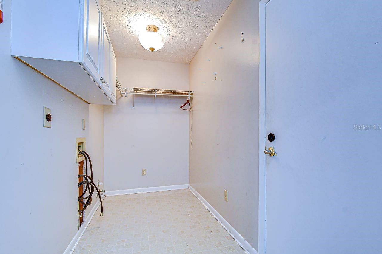 Image 29 of 59 For 610 Chancellar Drive