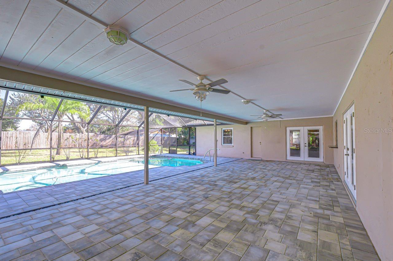 Image 8 of 59 For 610 Chancellar Drive