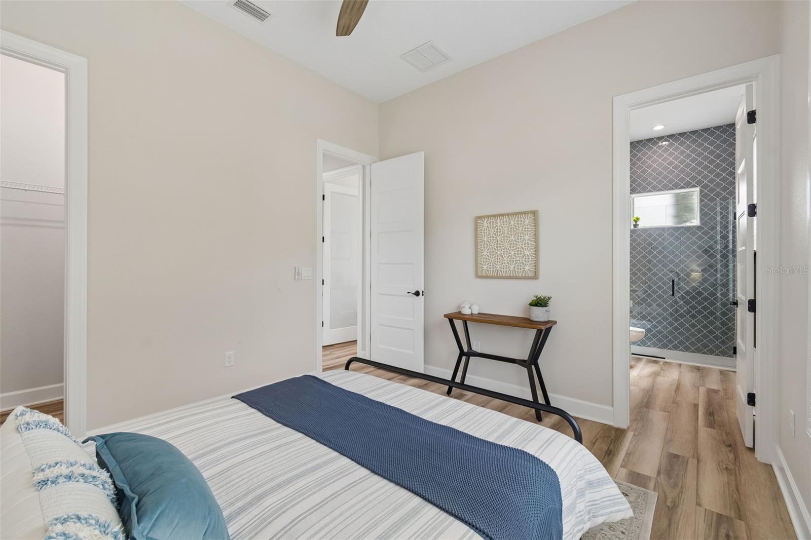 Image 21 of 88 For 13711 Lussier Lane