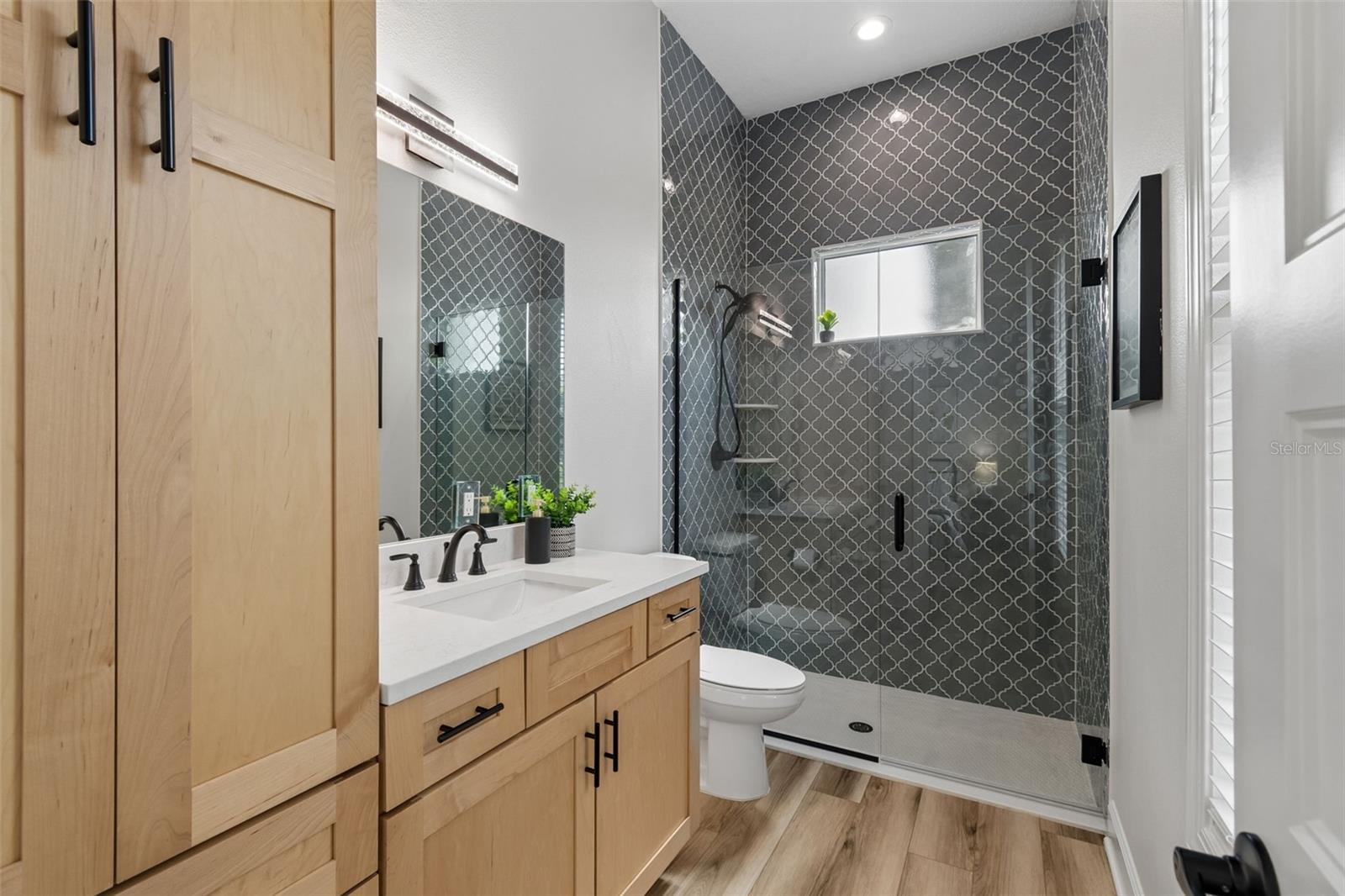 Image 22 of 88 For 13711 Lussier Lane