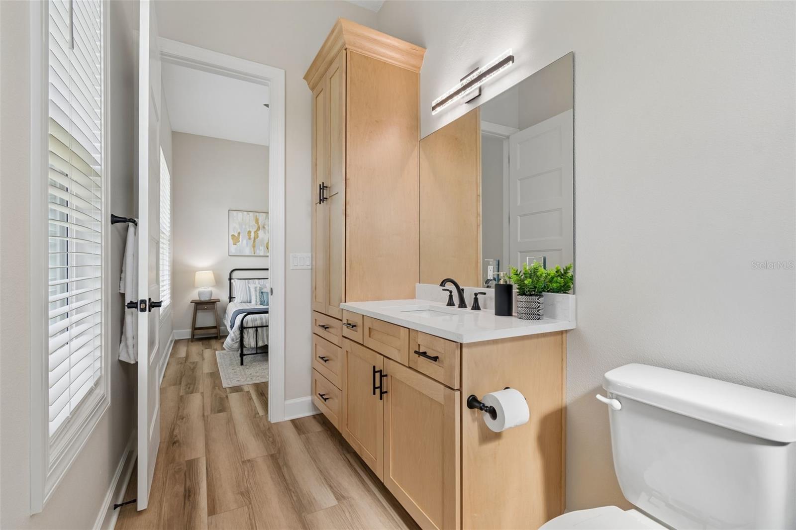 Image 23 of 88 For 13711 Lussier Lane