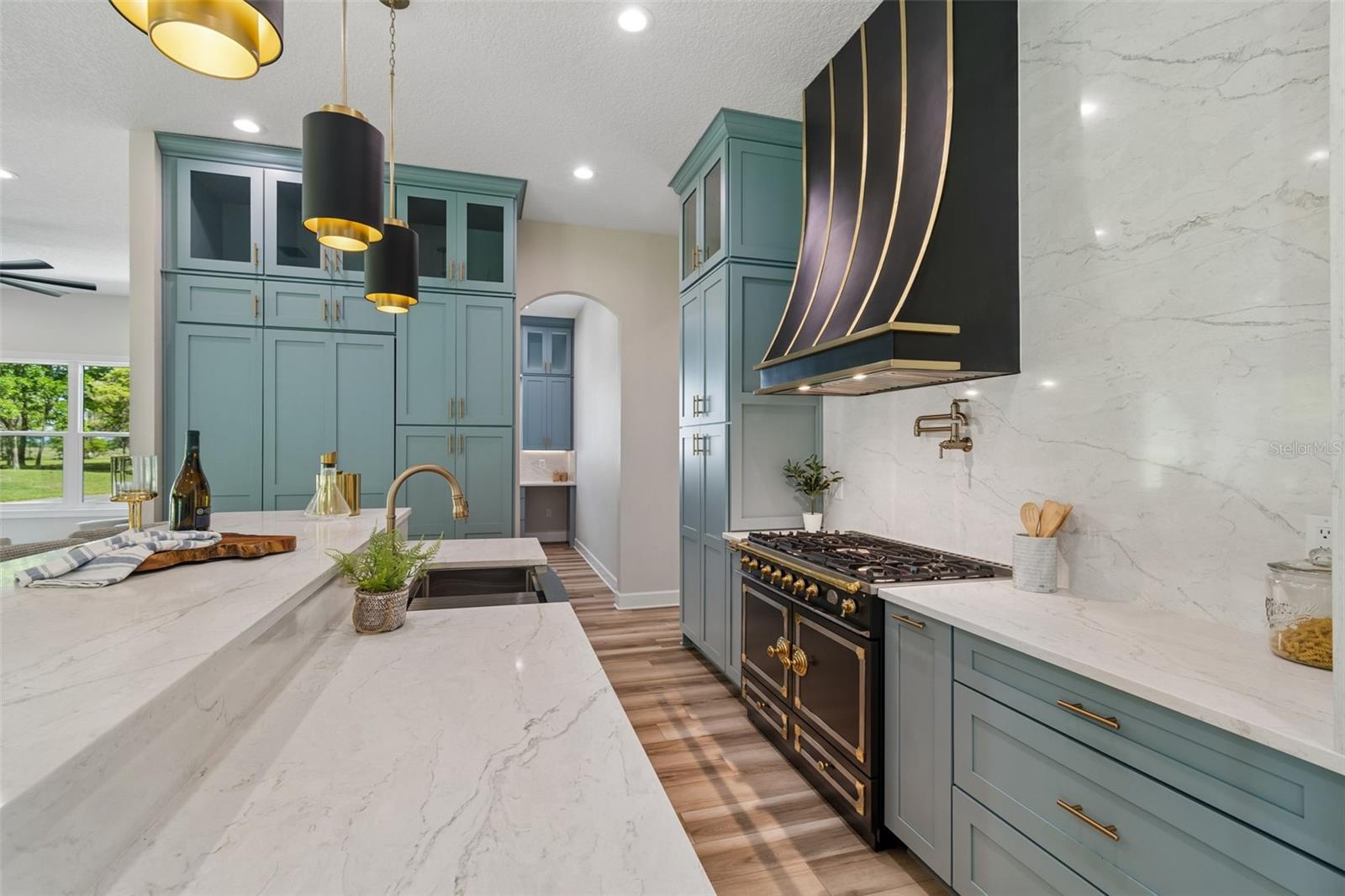 Image 29 of 88 For 13711 Lussier Lane