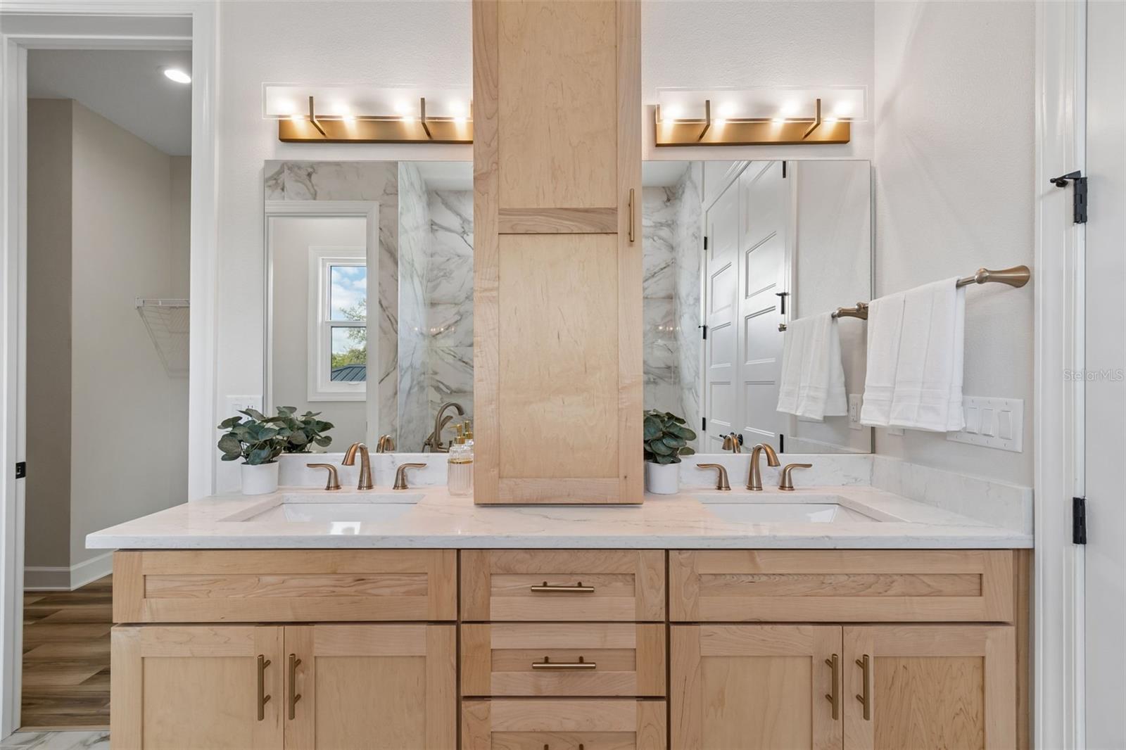 Image 61 of 88 For 13711 Lussier Lane