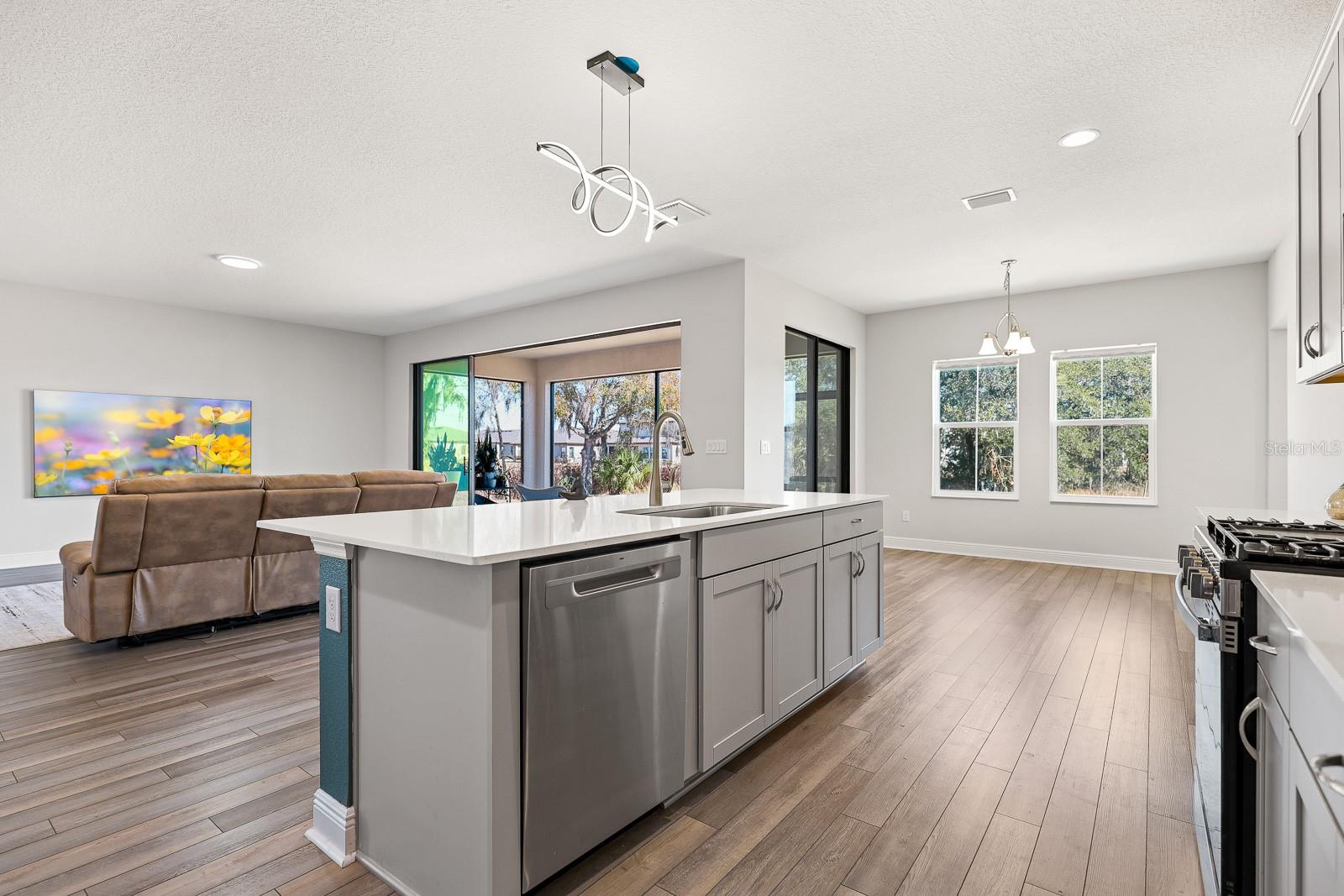 Listing photo id 8 for 14671 Horse Trot Road