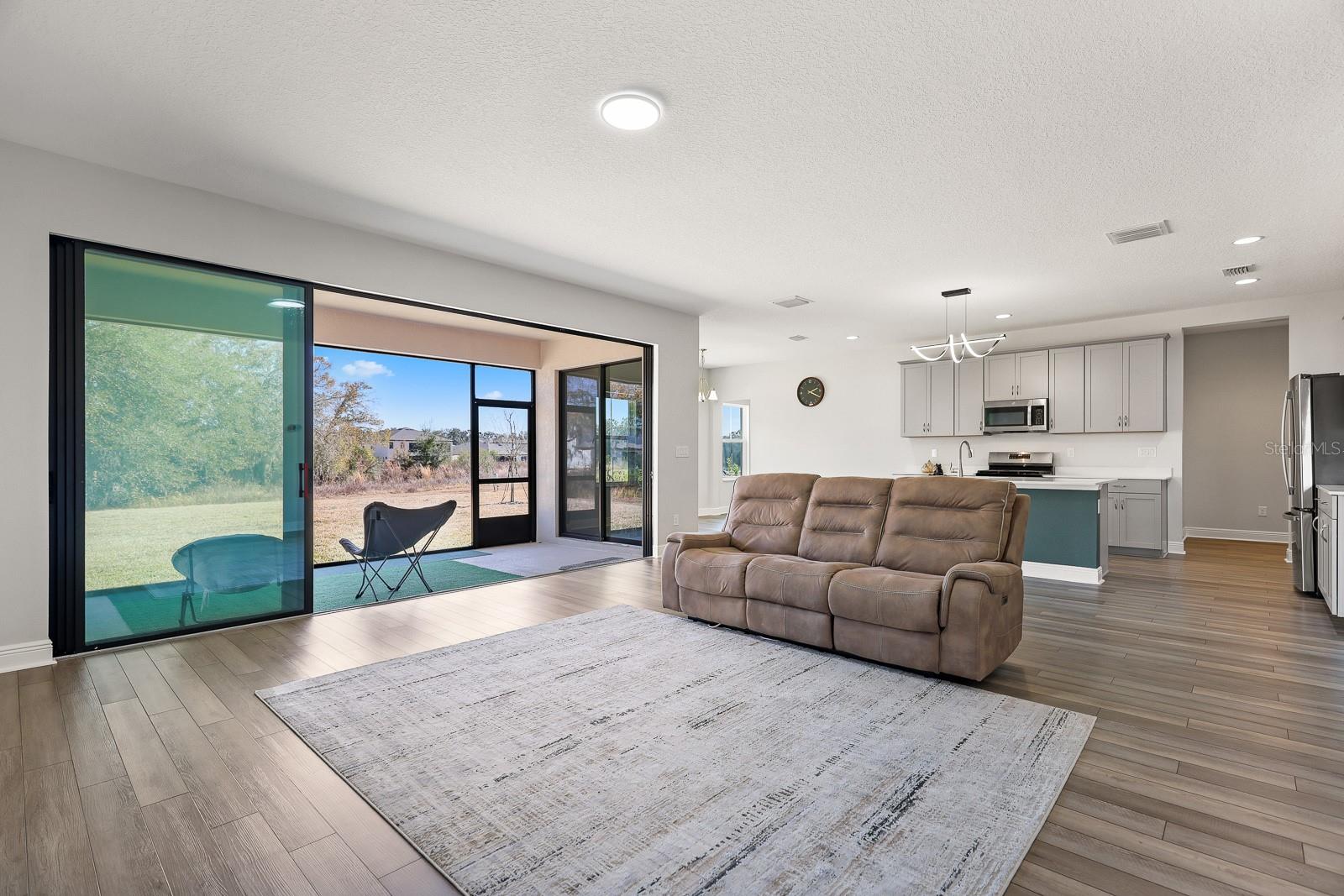 Listing photo id 14 for 14671 Horse Trot Road