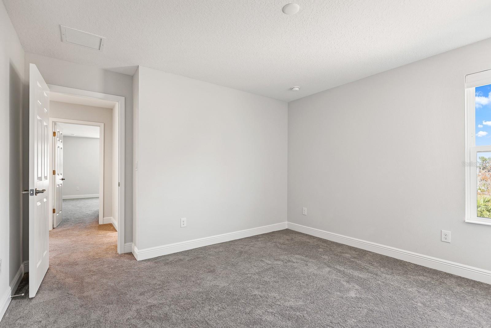 Listing photo id 29 for 14671 Horse Trot Road