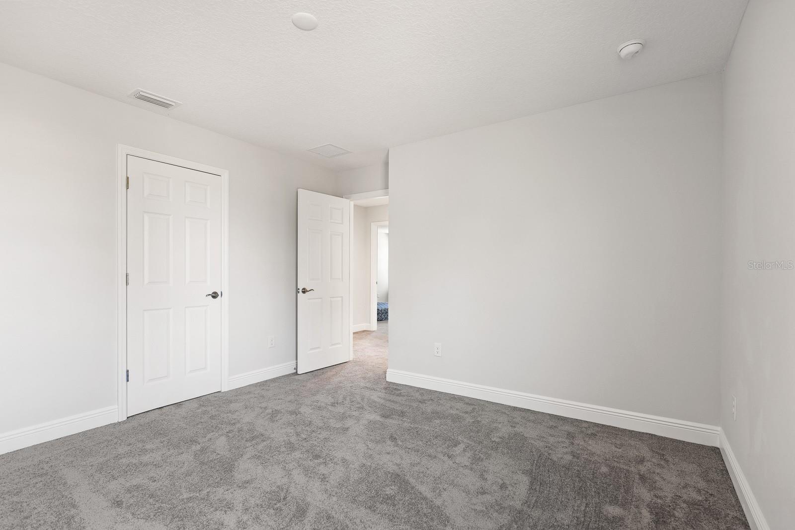 Listing photo id 30 for 14671 Horse Trot Road