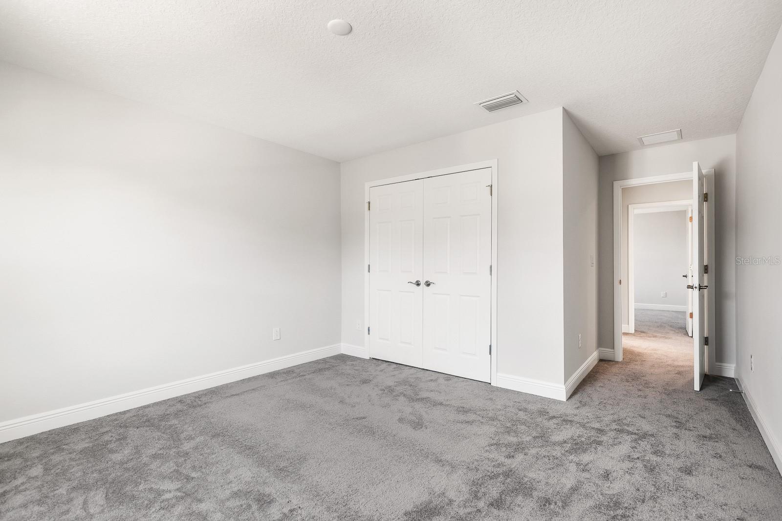 Listing photo id 34 for 14671 Horse Trot Road