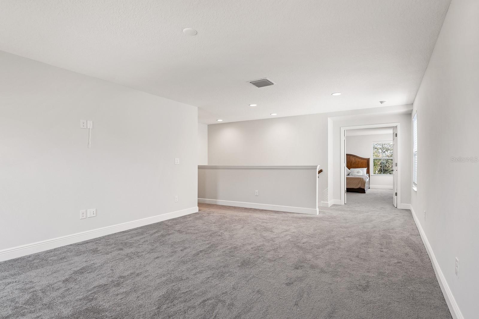 Listing photo id 38 for 14671 Horse Trot Road