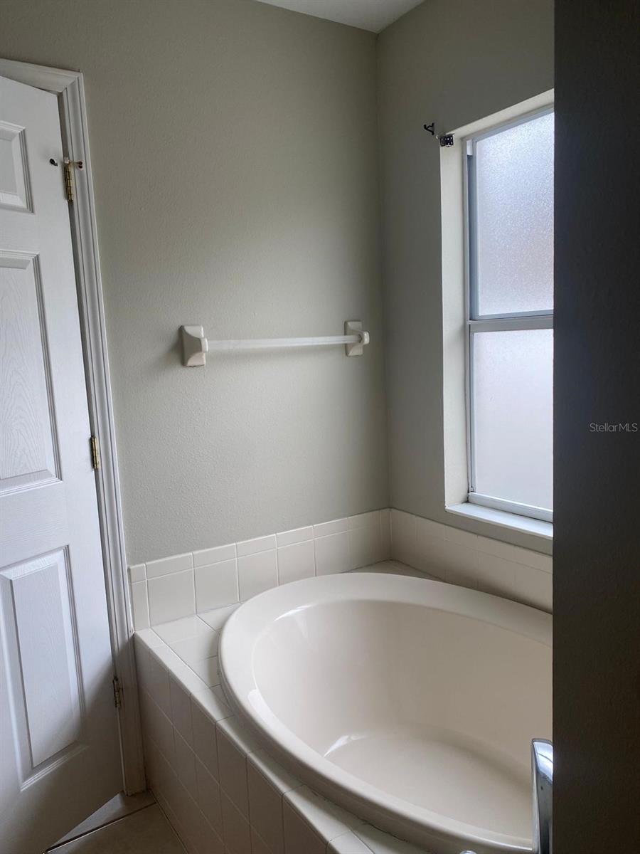 Image 21 of 30 For 8411 Deer Chase Drive