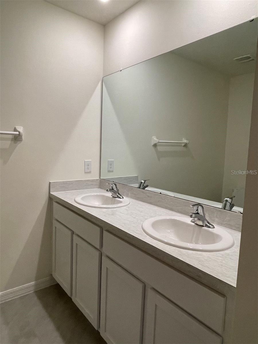 Image 7 of 12 For 5526 Oxford Gray Road