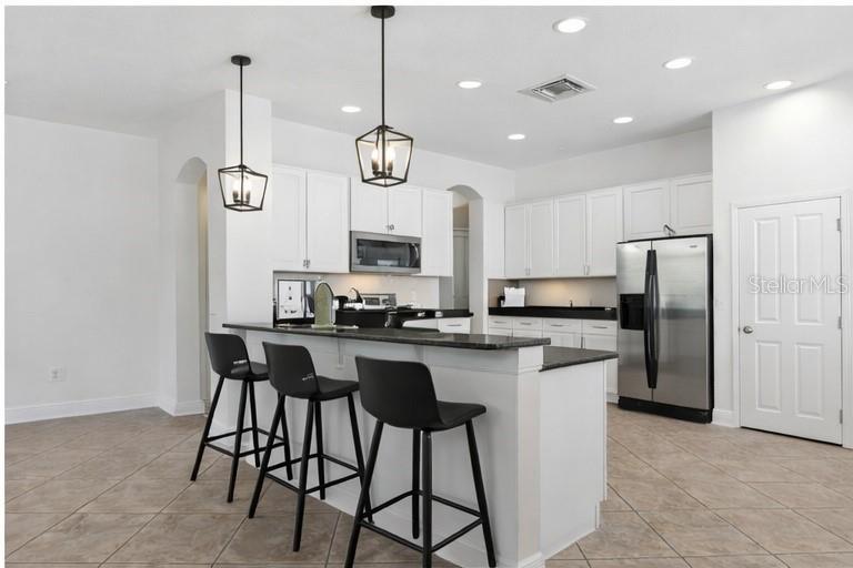 Image 6 of 41 For 7314 Saint Patrick Street