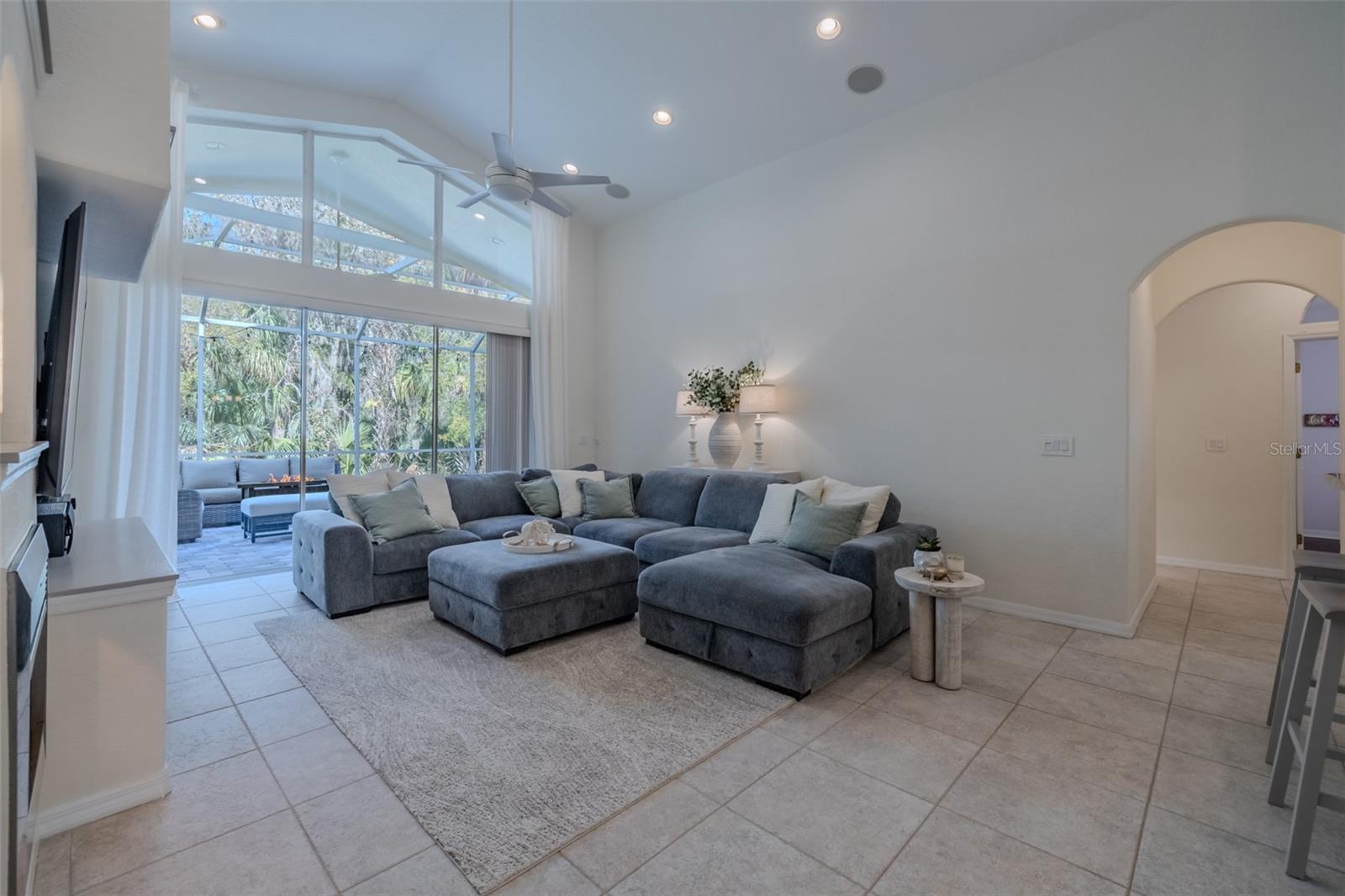 Image 15 of 88 For 27721 Kirkwood Circle