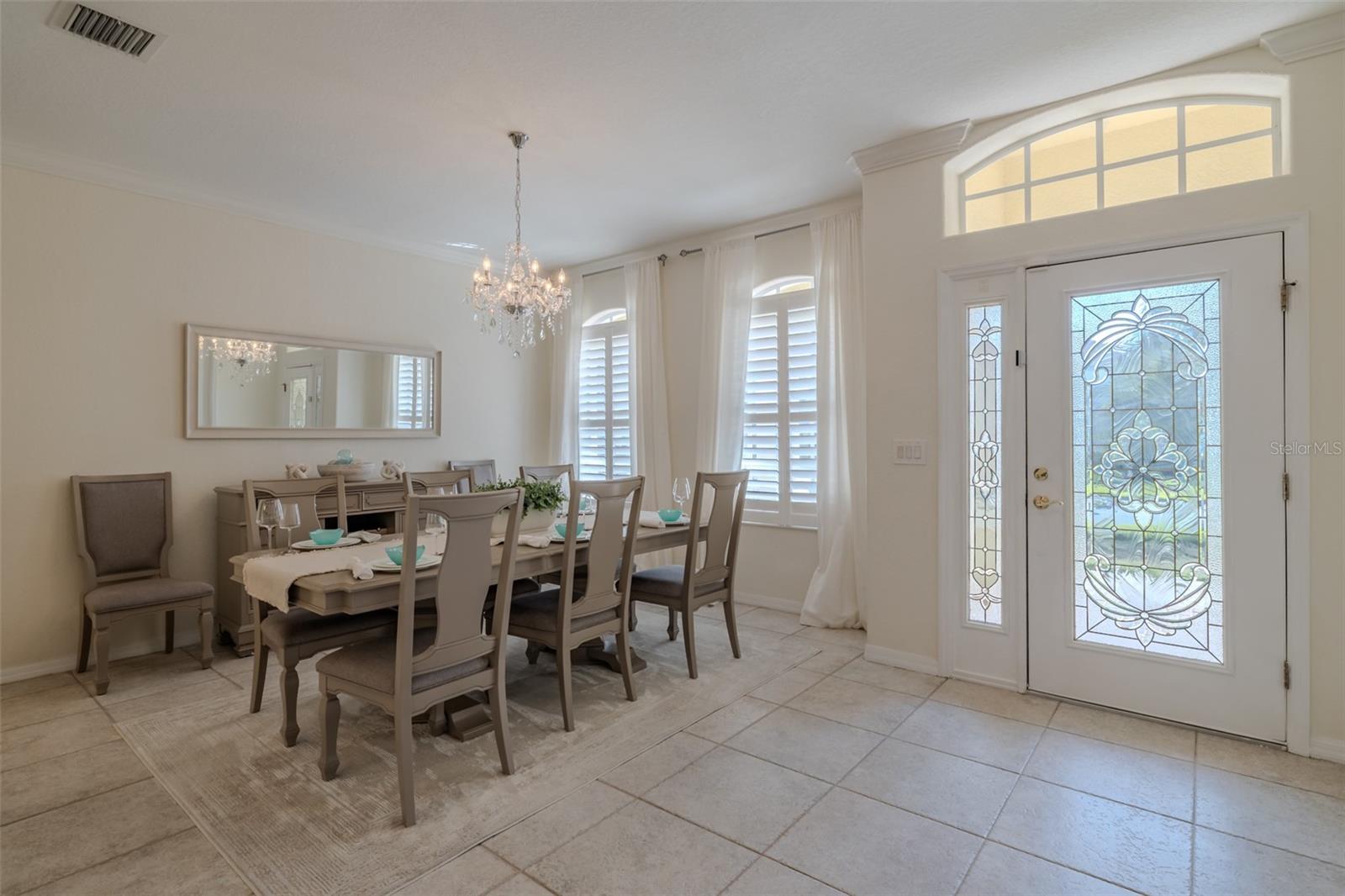 Image 17 of 88 For 27721 Kirkwood Circle