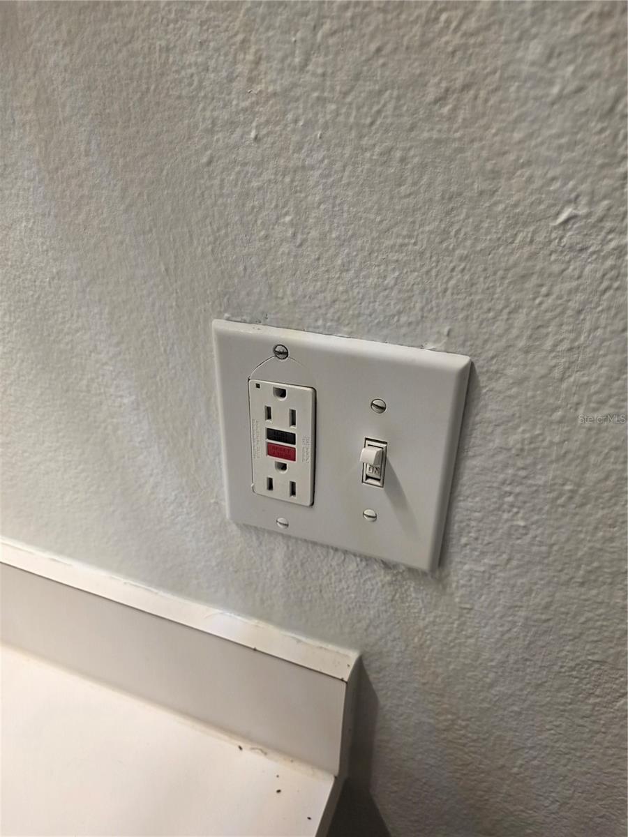 Image 21 of 34 For 298 11th Avenue Sw