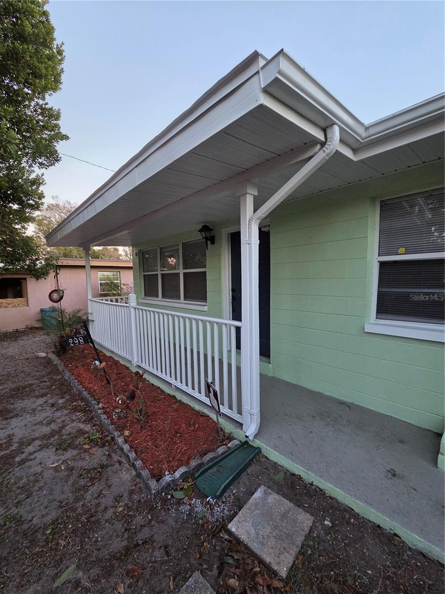 Image 6 of 34 For 298 11th Avenue Sw