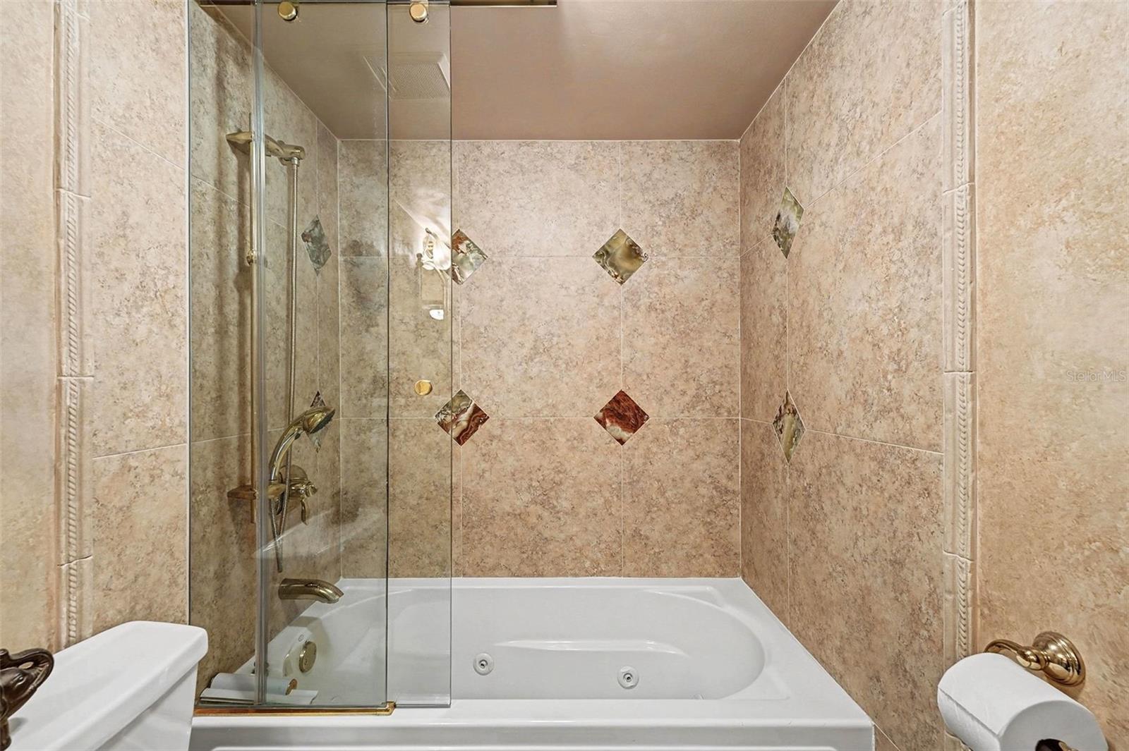 Image 23 of 33 For 3165 Atlantic Ave  A301