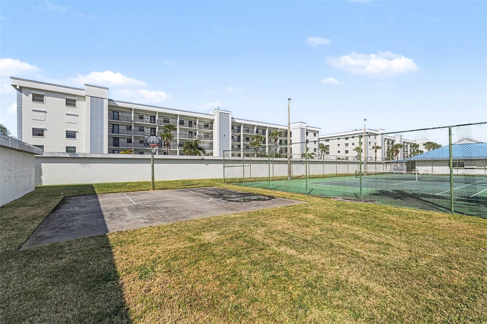 Image 31 of 33 For 3165 Atlantic Ave  A301