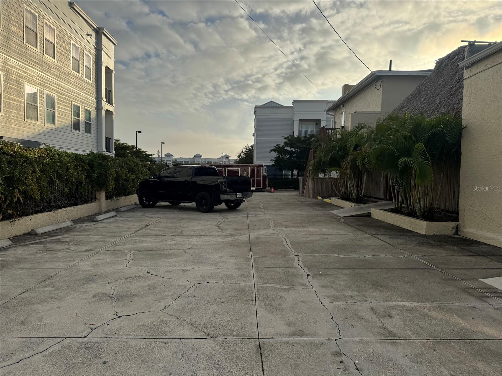 Image 7 of 46 For 1007 Manatee Avenue E