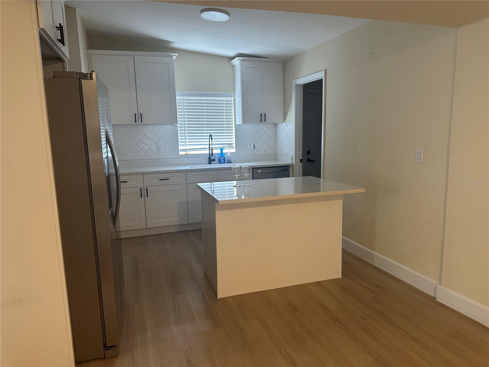 Image 2 of 16 For 3416 Oakellar Avenue