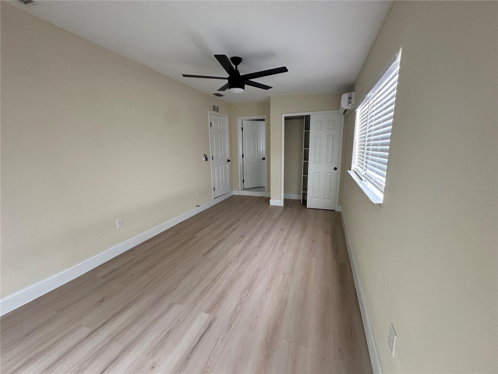 Image 4 of 16 For 3416 Oakellar Avenue